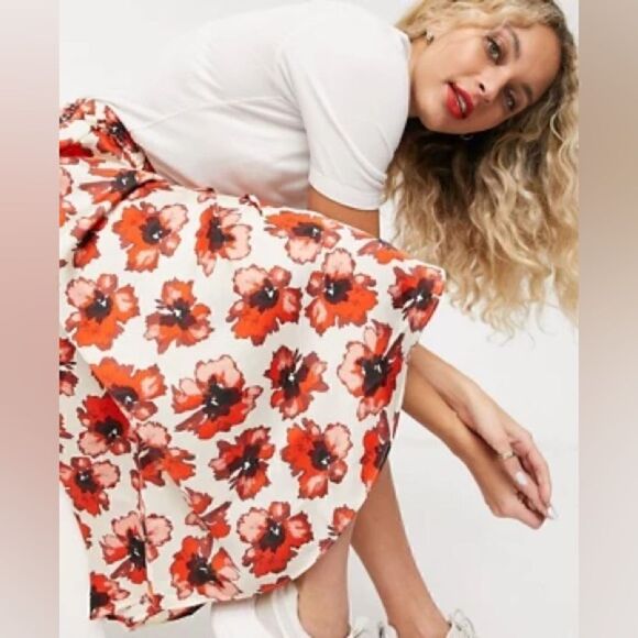 🇩🇰NWT Soaked in Luxury Isabeth Satin Wrap Dress with slip - Picture 9 of 15